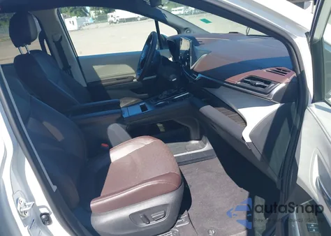 2021 Toyota Sienna Platinum z USA, uszkodzony, nr VIN 5TDESKFCXMS027643